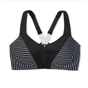 VICTORIA'S SECRET
Knockout High Impact Front-Close Sports Bra